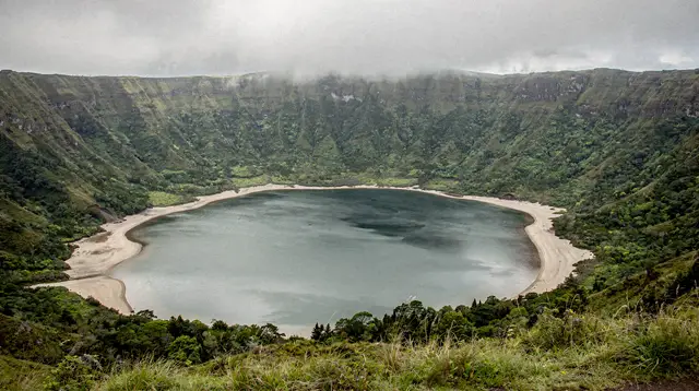 Lagoa do Fogo: São Miguel's Crater Lake Reserve